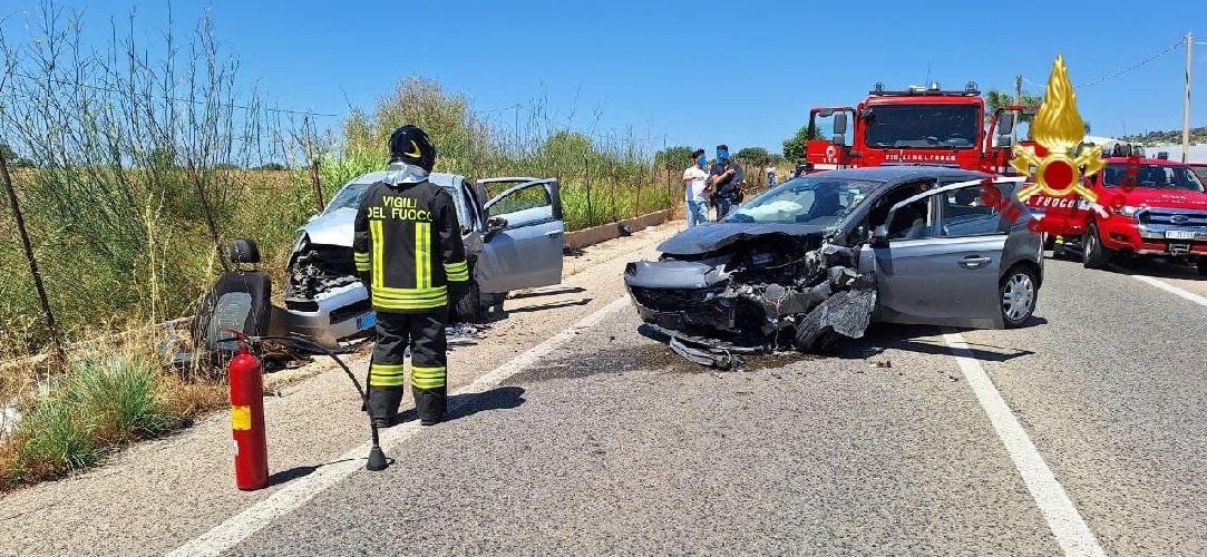 Incidente Sulla Comiso Santa Croce Camerina Feriti Un Codice Rosso